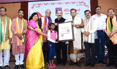 संस्कार देती है साहित्यिक पत्रकारिता : गिरीश पंकज