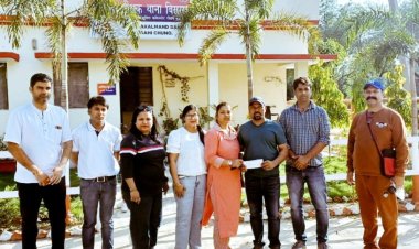 बुक्स, स्टेशनरी के नाम पर अभिभावकों का आर्थिक व मानसिक दोहन जारी