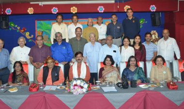 महफ़िल ए बारादरी में बही गीत, शेर दोहा की रसधार