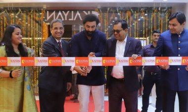 रणबीर कपूर ने कल्याण ज्वैलर्स के शोरूम का उद्घाटन किया