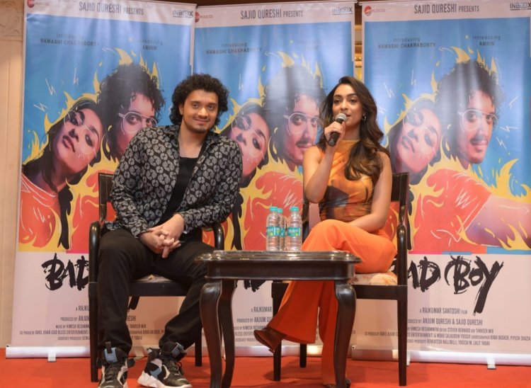 मिथुन चक्रवर्ती के बेटे नमाशी चक्रवर्ती और अमरीन ने अपनी फिल्म 'बैड बॉय' का दिल्ली में किया प्रमोशन