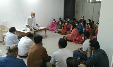 मुनि कमल कुमार अपने दो सहवर्ती संतो के साथ नोएडा पधारे