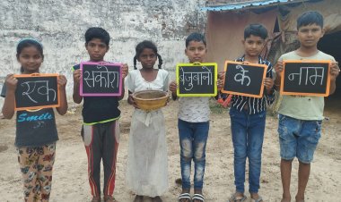 इष्ट फाउंडेशन ने चलाया एक सकोरा बेजुबानों के नाम अभियान