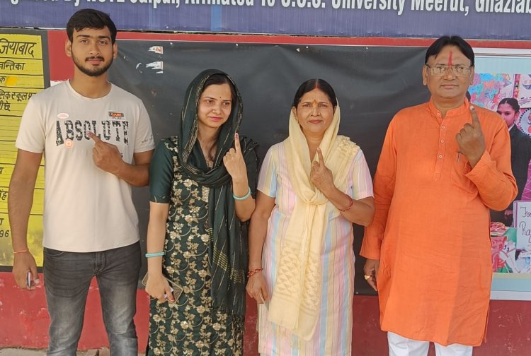 लोकतंत्र में भागीदारी, हम सब की जिम्मेदारी - बी. के. शर्मा