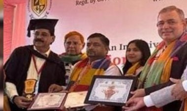 सामाजिक कार्यों के लिए अशोक श्रीवास्तव डाक्टरेट की मानद उपाधि से विभूषित