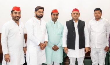 किसानों पर लाठीचार्ज किए जाने और 33 किसानों को जेल भेजने की घटना से राष्ट्रीय अध्यक्ष को कराया अवगत