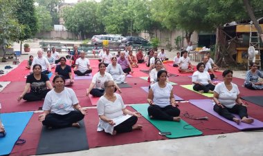 रजत विहार आरडब्ल्यूए ने मनाया अंतरराष्ट्रीय योग दिवस