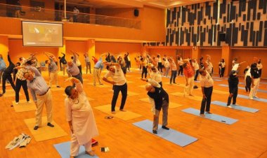 एमिटी विश्वविद्यालय में मनाया गया अंर्तराष्ट्रीय योग दिवस