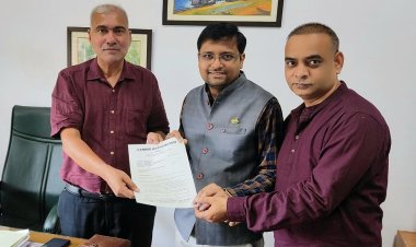 रेलवे बोर्ड के डायरेक्टर से मिले केयरिंग एसोसिएशन इंडिया के पदाधिकारी