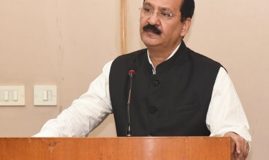 2030 तक दुनिया का हर पांचवा व्यक्ति बोलेगा हिंदी : प्रो. द्विवेदी