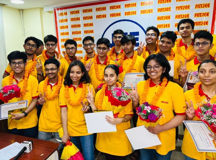 नोएडा और ग्रेटर नोएडा के जुड़वा शहरों में जेईई एडवांस्ड 2023 में फिटजी नोएडा के छात्रों का दबदबा