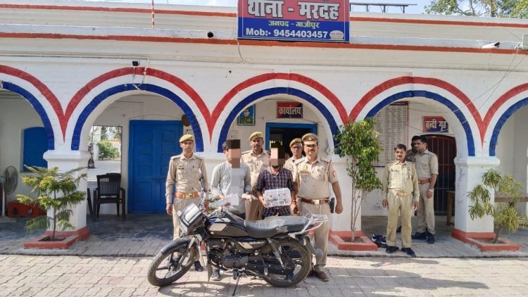 चोरी की मोटर साइकिल व अवैध तमंचा के साथ दो गिरफ्तार