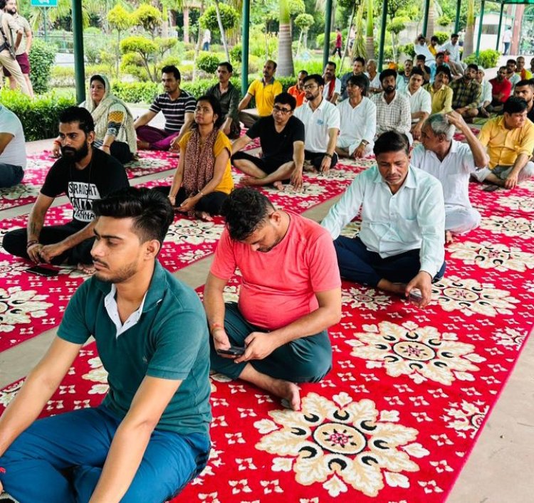 भाजपा खोड़ा मकनपुर मंडल ने मनाया योग दिवस