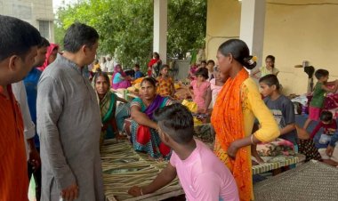 भाजपा प्रवक्ता गोपाल कृष्ण अग्रवाल ने नोएडा में बाढ़ से प्रभावित क्षेत्रों की समीक्षा की