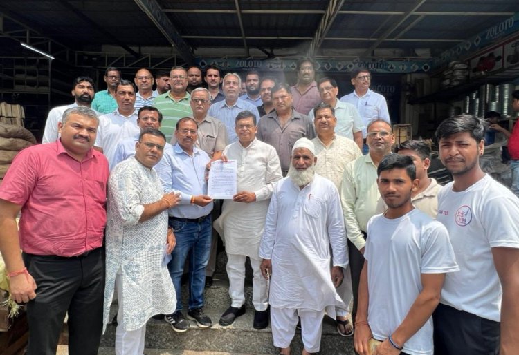 गोपाल कृष्ण अग्रवाल ने सुनी सेक्टर 9 के व्यापारियों की समस्याएं