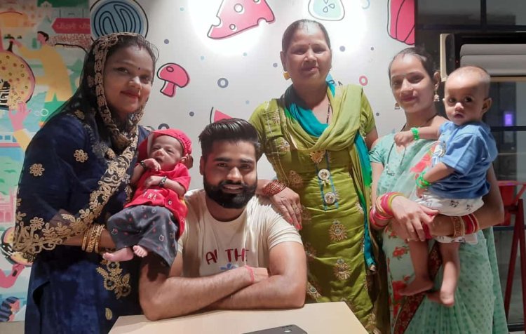 जयवती देवी ने अपने पोते और नाती के साथ मनाया अपना 48वां जन्मदिन