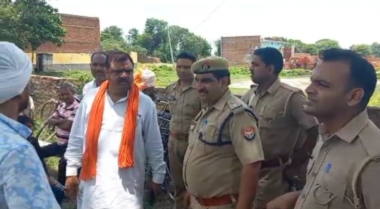 प्रार्थना सभा की आड़ में चल रहा धर्म परिवर्तन का कार्यक्रम, धमकी पुलिस 