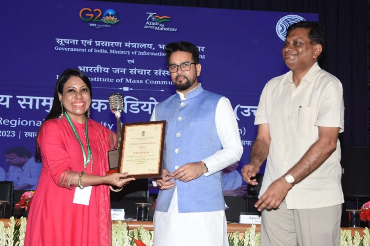 सूचना एवं प्रसारण मंत्रालय ने सलाम नमस्ते को किया सम्मानित