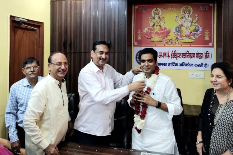 उद्यमियों की समस्याएं सुनने एमएसएमई इंडस्ट्रियल एसोसिएशन के कार्यालय पहुंचे विधायक