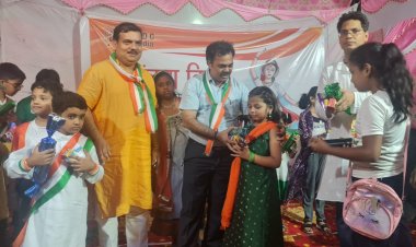 है मोहब्बत इस वतन से अपनी मिट्टी से हमें.. देविका गोल्ड होम्स में बच्चों ने बांधा समां