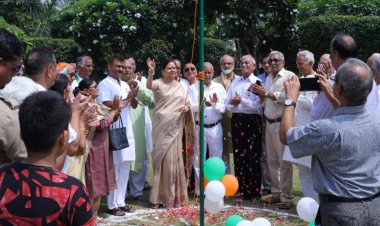 क्लब 27 में विमला बाथम ने किया ध्वजारोहण