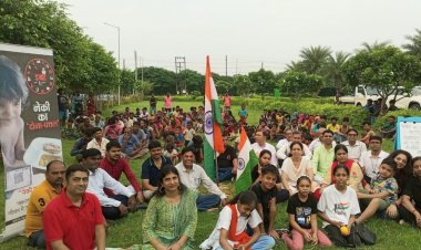 एक जश्न ऐसा भी : सेवा बस्ती (झुग्गी) के बच्चों ने फहराया राष्ट्रिय ध्वज