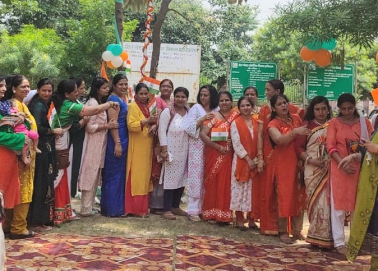 ओमीक्रॉन-1 के एचआईजी अपार्टमेंट में धूमधाम से मनाया गया स्वतंत्रता दिवस