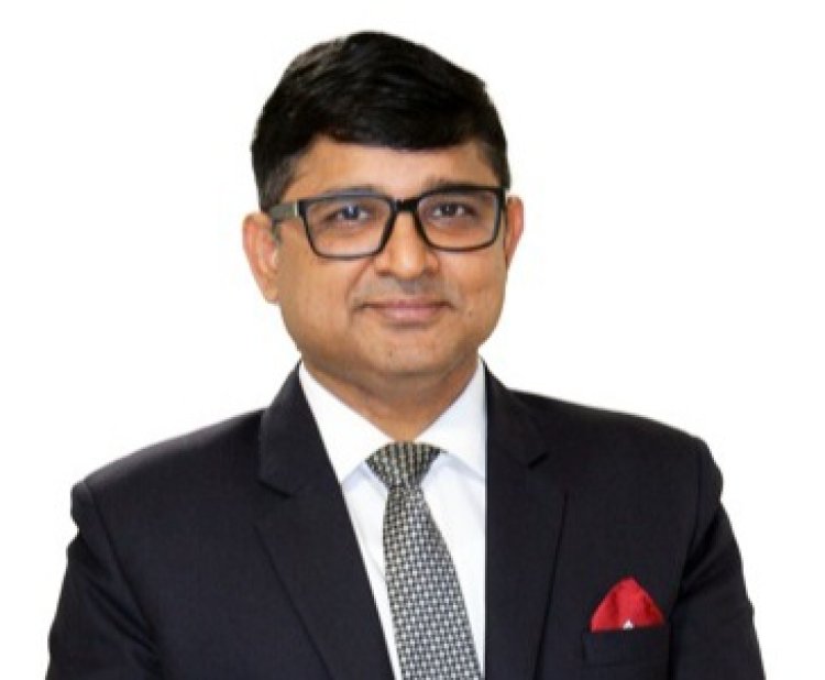 जागरूक के कमी के कारण घरों में लापरवाही से पनप रहा लार्वा