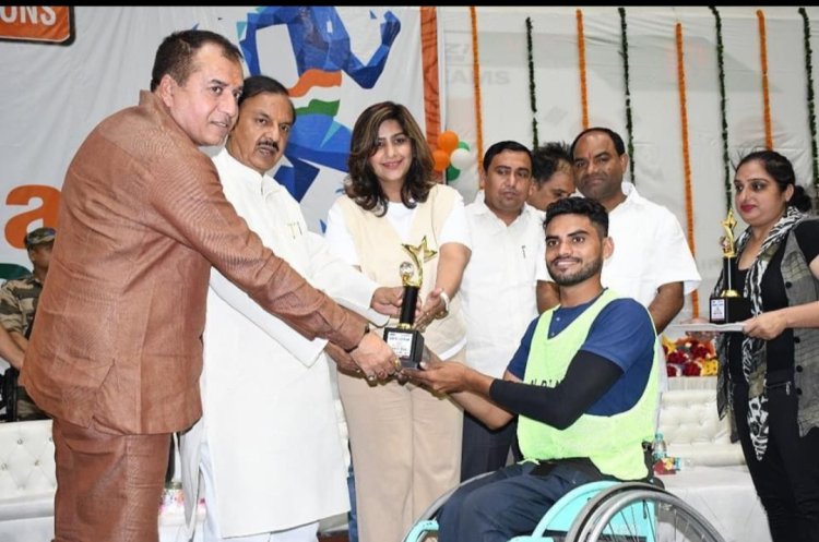राष्ट्रीय खेल दिवस के अवसर पर हुई व्हीलचेयर बास्केटबॉल मैच,  सांसद महेश शर्मा ने किया पुरस्कृत