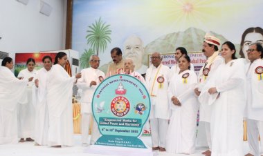 सकारात्मक मीडिया' से होगा 'सुंदर दुनिया' का निर्माण: प्रो.संजय द्विवेदी