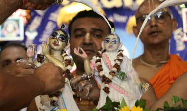 नॉएडा इस्कॉन में मनाई गई श्रीराधा अष्टमी