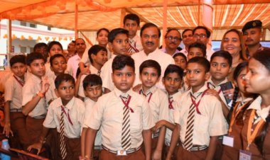 अटल आवासीय विद्यालय सिकन्दराबाद के लोकार्पण समारोह में उपस्थित रहें सांसद डा. महेश शर्मा