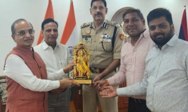 पुलिस कमिश्नर से रामलीलाओं के लाइसेंस एक सप्ताह पहले दिए जाने की मांग 