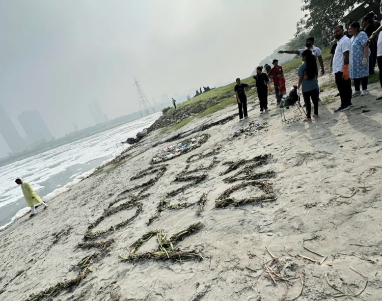 YSS फाउंडेशनन का यमुना नदी पर अपना 99वां स्वच्छता एवं जागरूकता अभियान