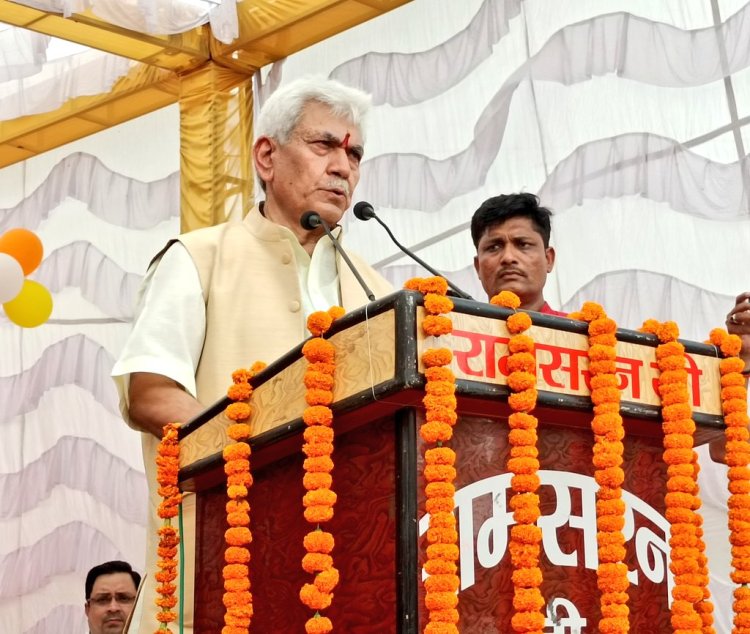 सरकारी योजनाओं से दलित आदिवासी महिलाओं को बहुत ताकत मिली - मनोज सिन्हा