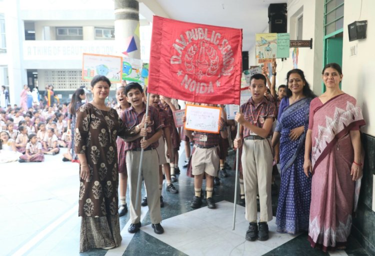 छात्रों ने स्वच्छ भारत अभियान के अंतर्गत  ली स्वच्छता की शपथ