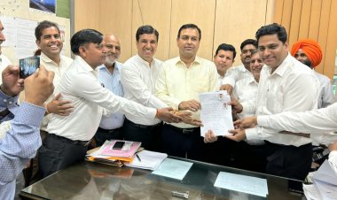 एनईए चुनाव : राजकुमार पैनल ने किया नामांकन