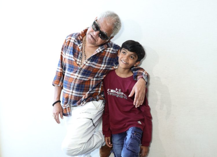 संजय मिश्रा और धनय सेठ, फ़िल्म गुठली लड्डू के लिए राजधानी पहुँचे दिल्ली