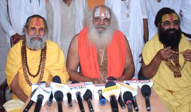 हरिद्वार के संत चिदानंद व स्थानीय पुलिस प्रशासन पर वैष्णव संतों का गंभीर आरोप