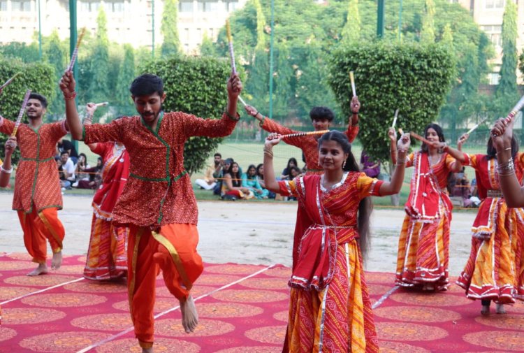 आईएमएस में हुआ डांडिया फेस्ट का आयोजन