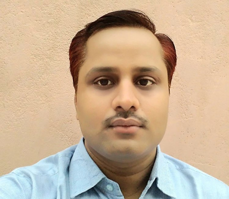 मोबाइल की गिरफ्त में बचपन- आशुतोष दुबे