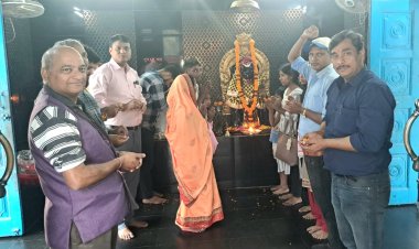 भैया दूज के पावन पर्व पर किया गया भारत की जीत के लिए शनि महाराज का पंचामृत अभिषेक