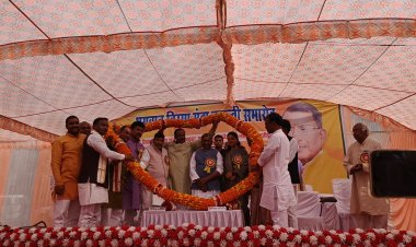 देश के लिए अनुसूचित जनजाति का गौरवशाली इतिहास रहा है- महामहिम लक्ष्मण आचार्य