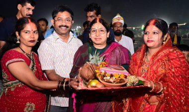 औद्योगिक विकास मंत्री नन्दी ने की छठी मैया की पूजा