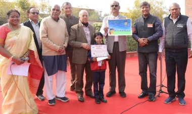 नोएडा लोकमंच द्वारा आयोजित चित्रकला प्रदर्शनी प्रतियोगिता में 1600 छात्र छात्राओं ने लिया भाग