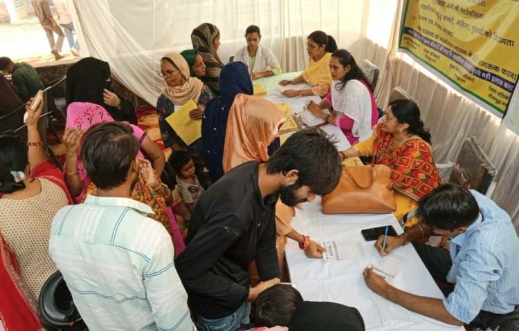 सीएचसी दनकौर में हुआ मेगा मेंटल हेल्थ कैम्प का आयोजन