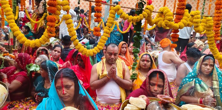 महादेव अपार्टमेंट में भी धूमधाम से मनाया गया छठ महापर्व