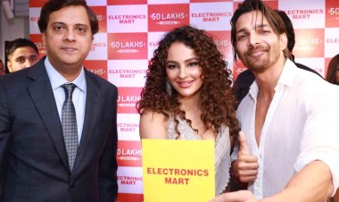हर्षवर्द्धन राणे व सीरत कपूर ने इलेक्ट्रॉनिक्स मार्ट के 'लकी ड्रा' के विजेताओं को 50 लाख के पुरस्कार बांटे