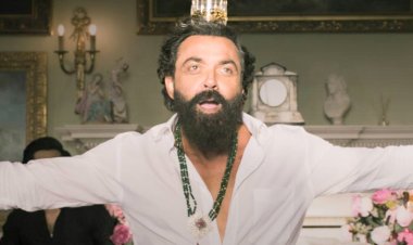 टी-सीरीज़ ने फिल्म एनिमल में बॉबी देओल उर्फ अबरार के वायरल एंट्री सॉन्ग जमाल कूदू को किया रिलीज़ 