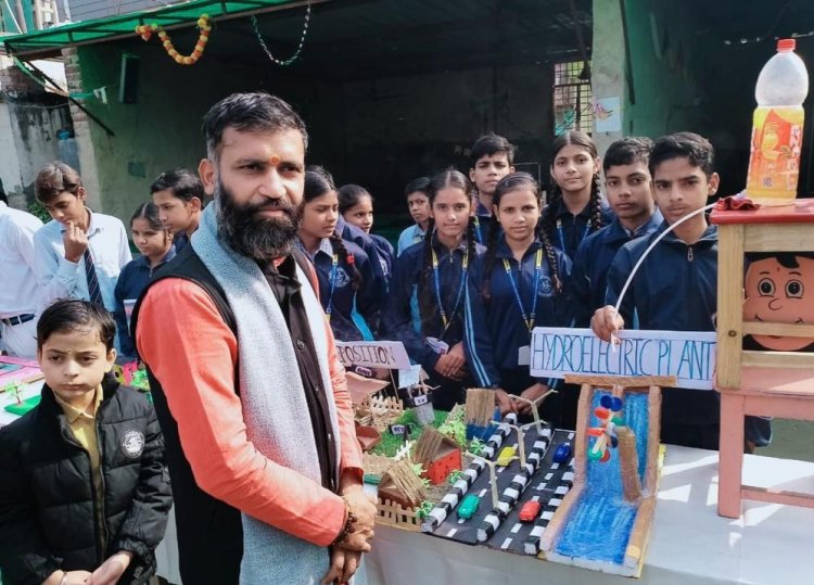 रामकृष्ण परमहंस स्कूल नोएडा सेक्टर 73 हुआ साइंस फेस्ट का भव्य आयोजन 